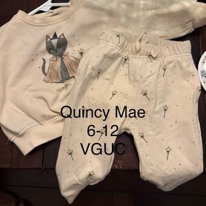 Quincy Mae Cream Baby Set with Cat and Star Design